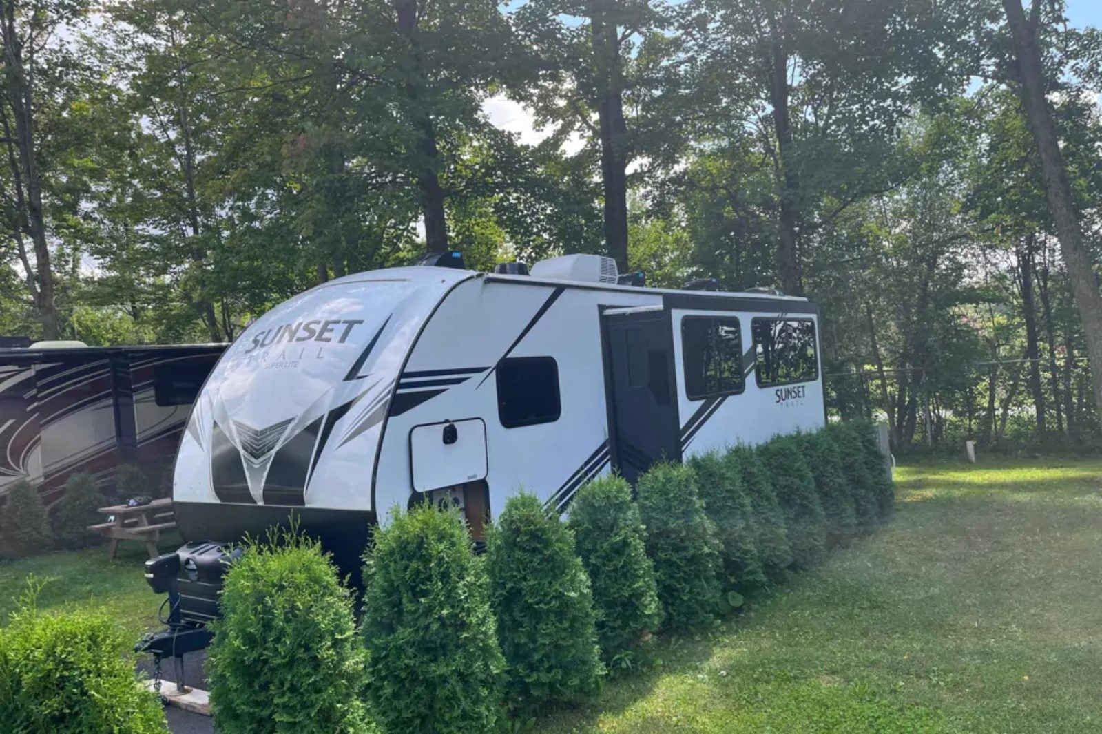 Extérieur (côté) Sunset Trail 253RB